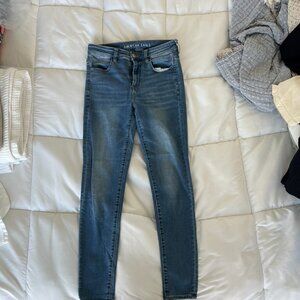 American Eagle High Rise Jegging